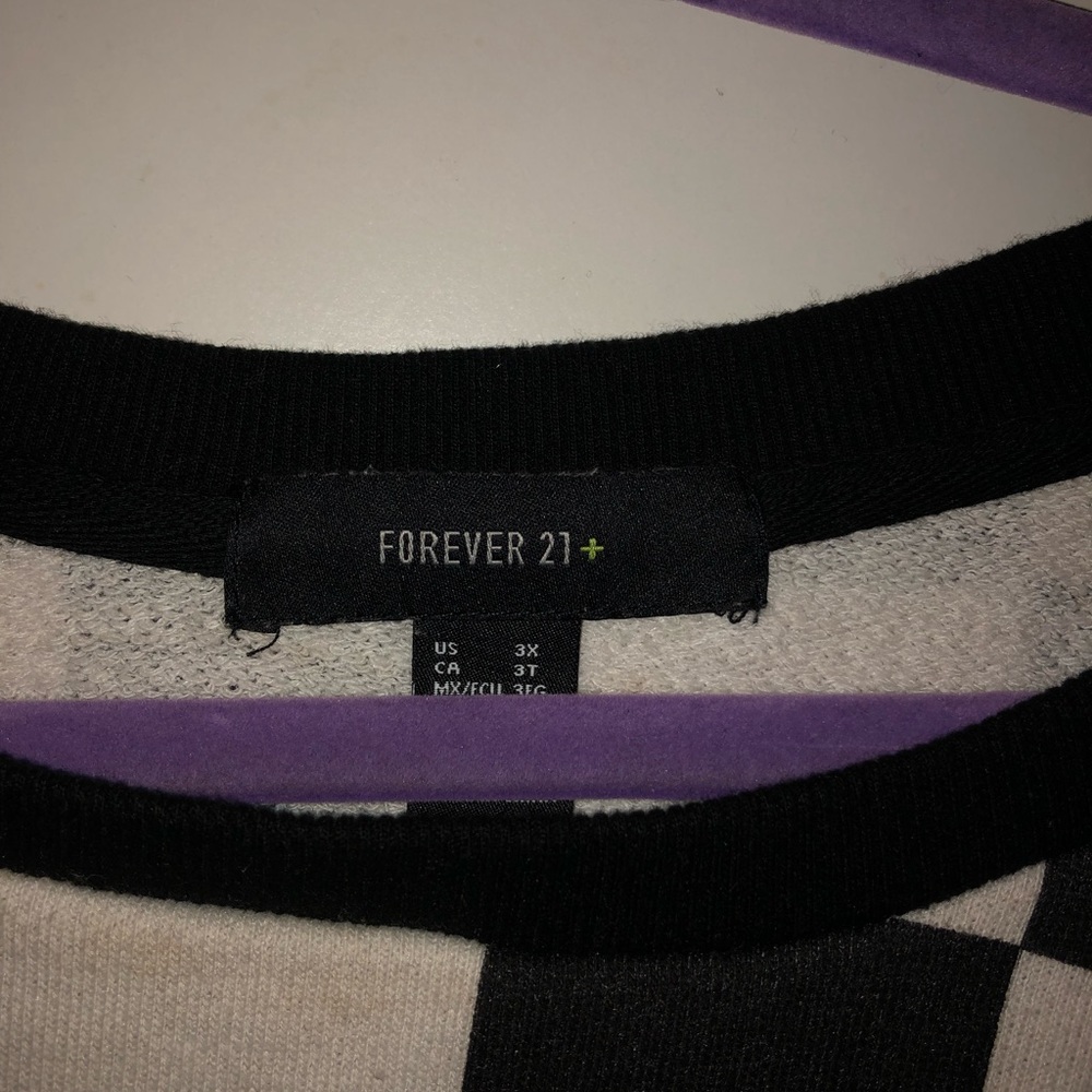 Sweater - Picture 2 of 2
